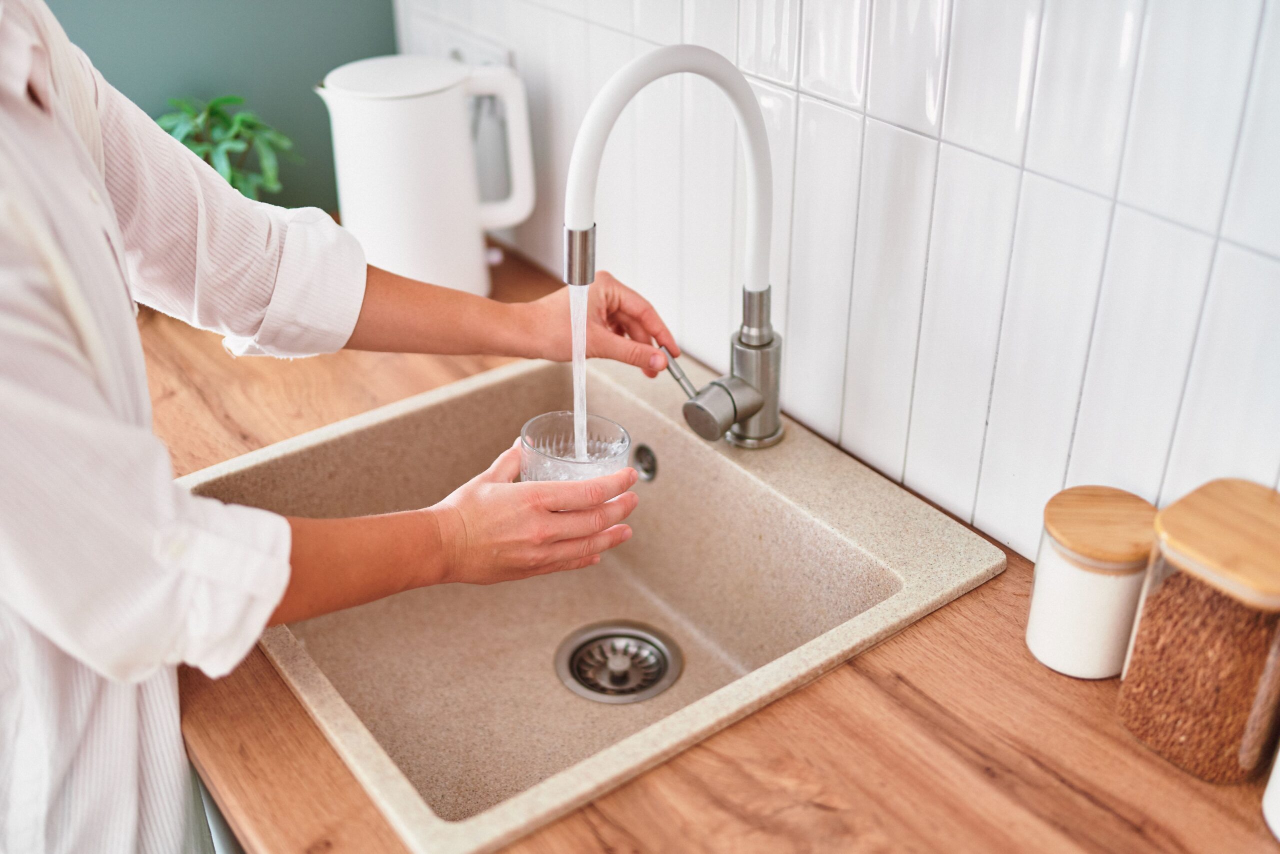 Wasserspender für zuhause_moderne Kueche Wasserspender
